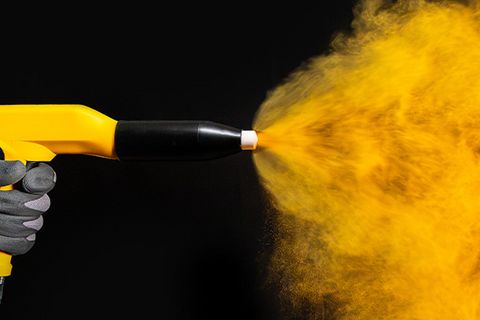 OptiFlex ProX fast color change in powder coating Electrostatic powder coating application demonstrating fast color change technology for efficient industrial coating processes.
