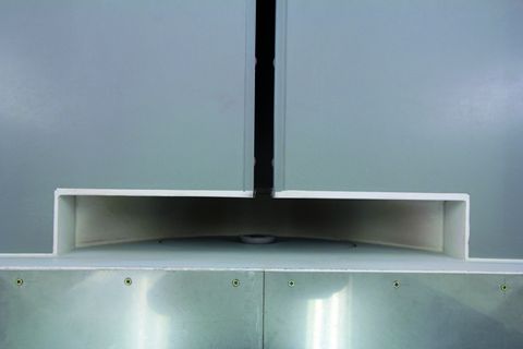 Self-cleaning floor